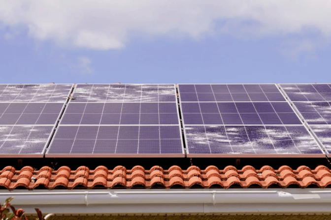 Busted-Solar-Panels-Stock-1-800x533